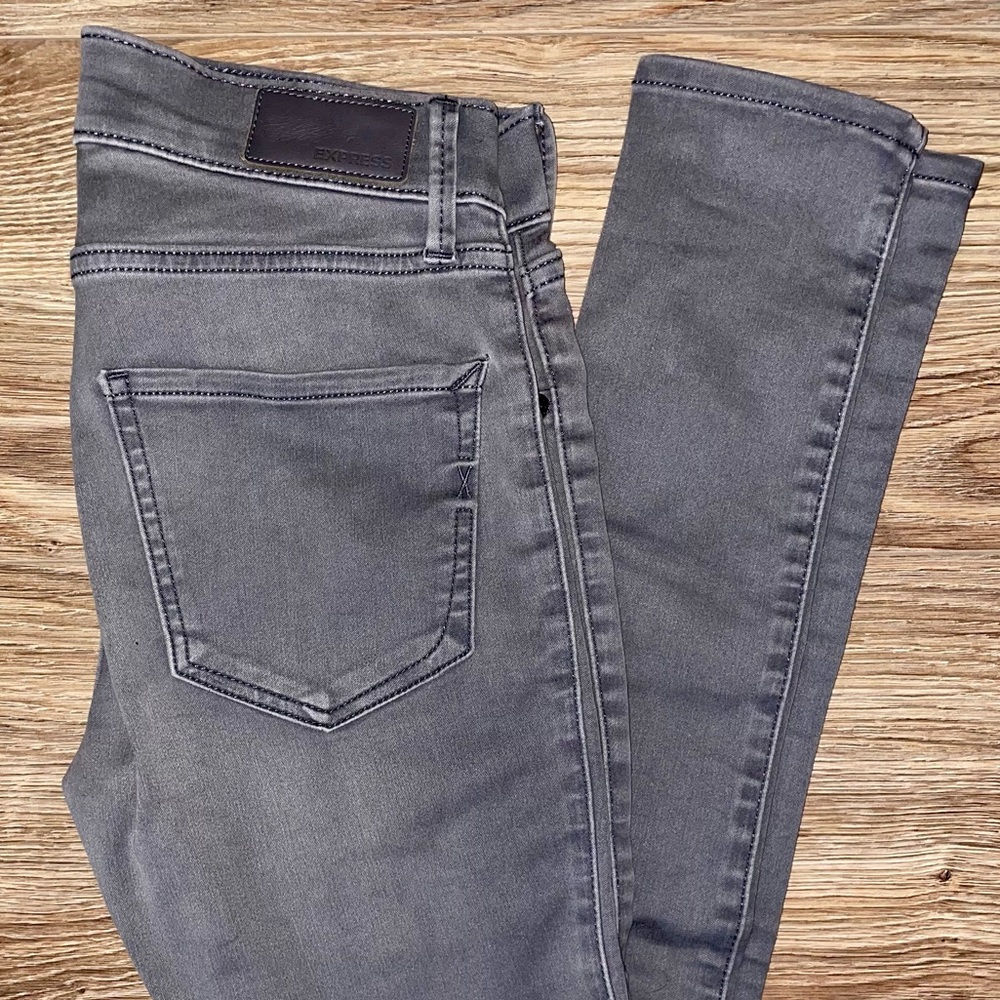 Grey Express Mid-Rise Jeggings
